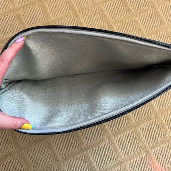 Laptop Sleeve by Mosiso Compatible with 16" Mac Book Air/Pro - Picture 8 of 9